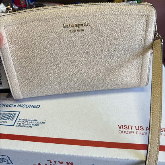Authentic Kate spade - Picture 3 of 3